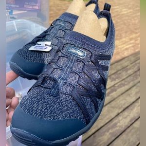 Sketchers Memory Foam Shoes